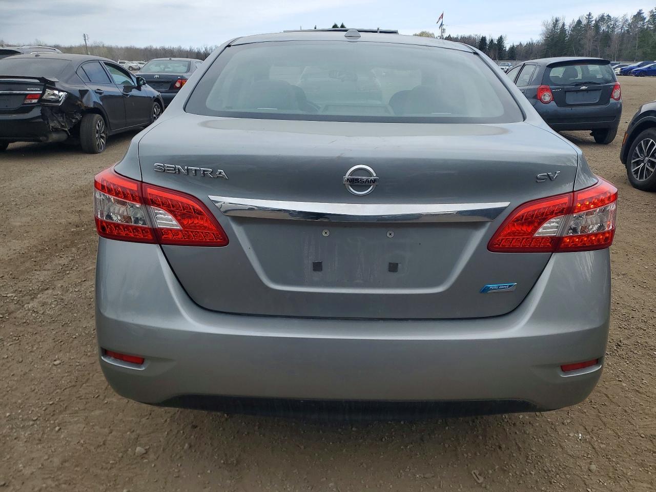 2013 NISSAN SENTRA S photo 16