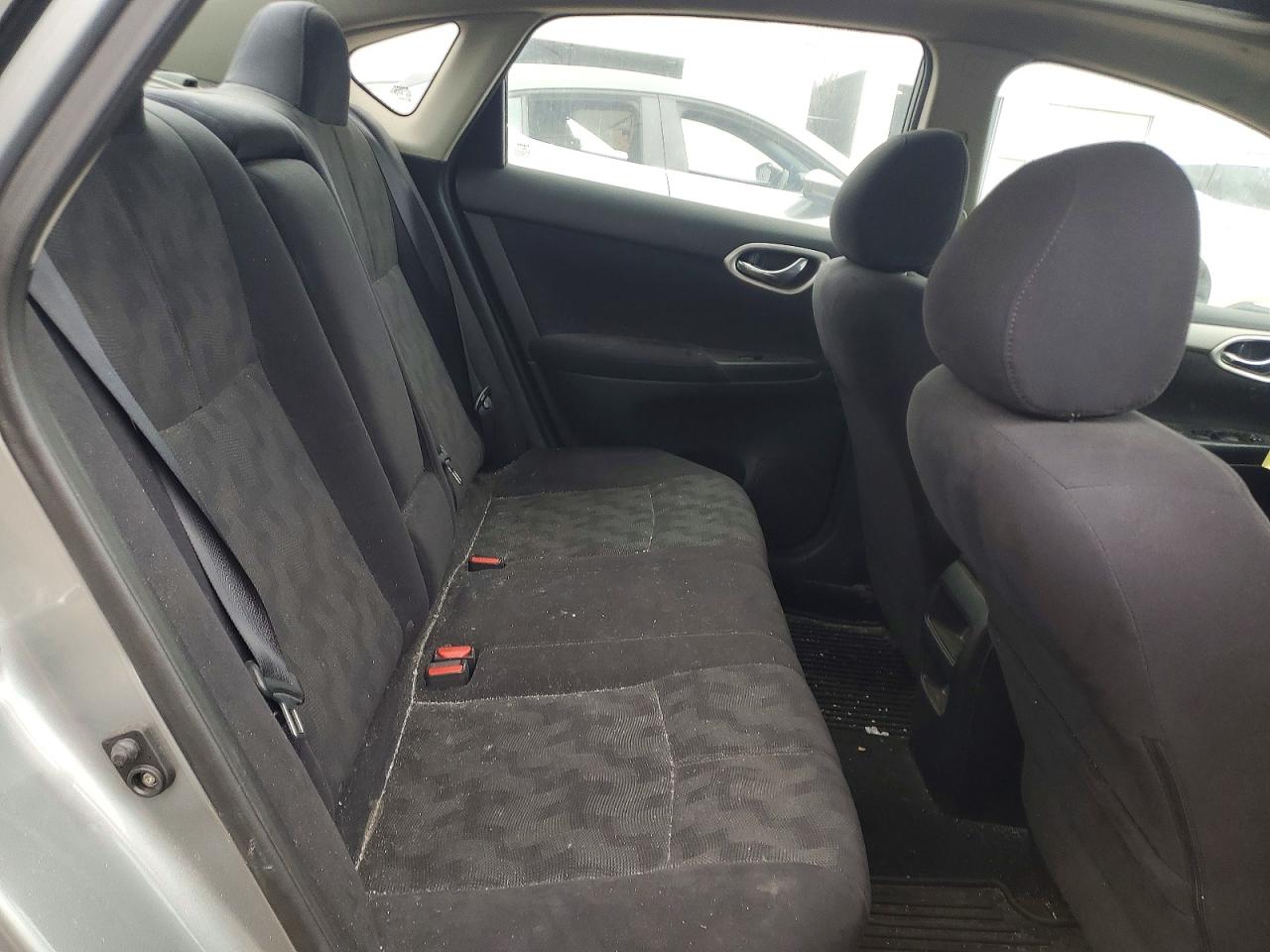 2013 NISSAN SENTRA S photo 28