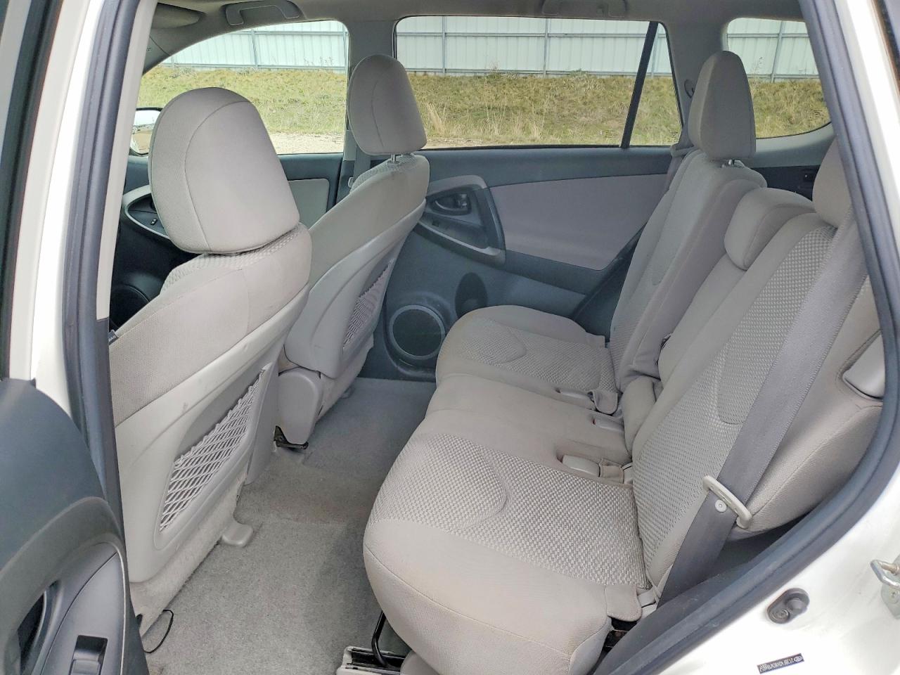 2012 TOYOTA RAV4 photo 31