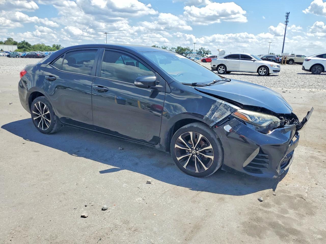 2018 TOYOTA COROLLA SE photo 10