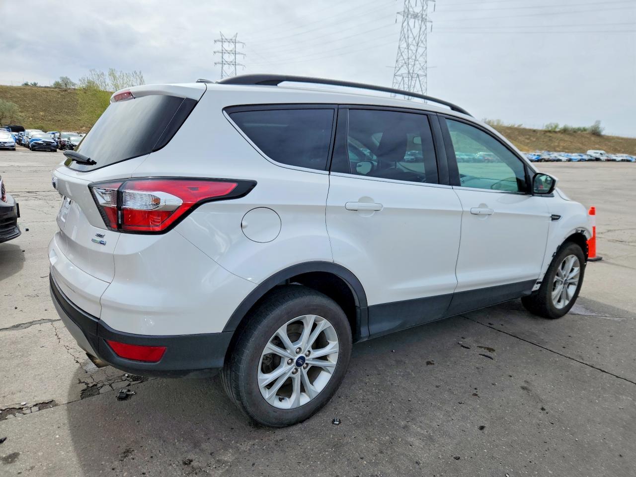 2018 FORD ESCAPE SE photo 3