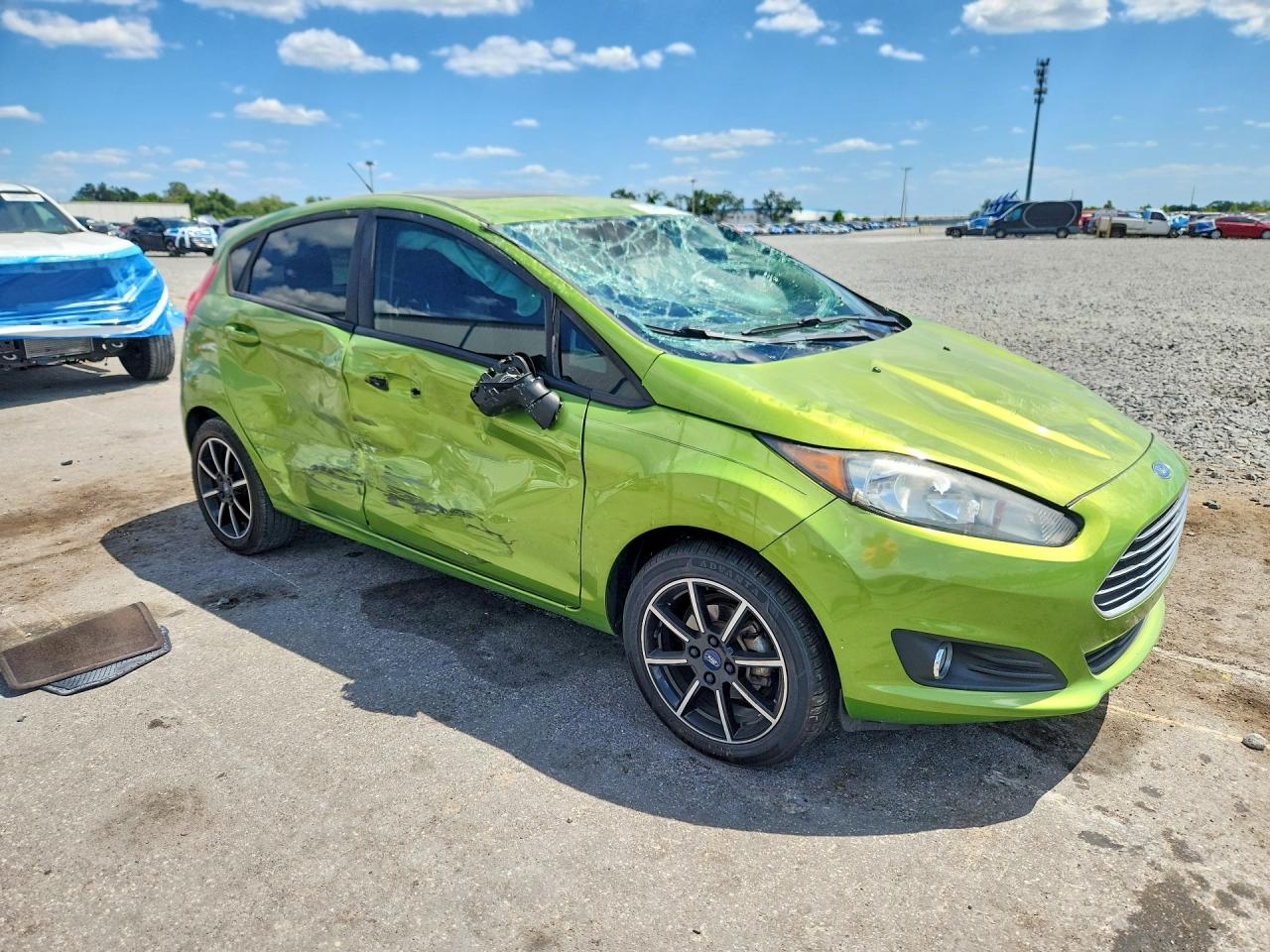 2018 FORD FIESTA SE photo 4