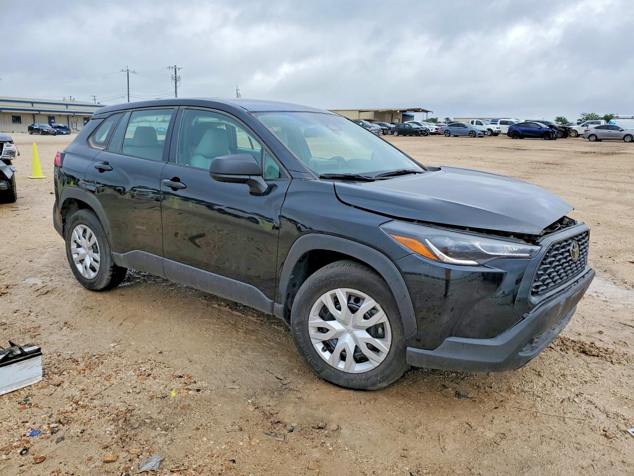 2024 TOYOTA COROLLA CROSS L photo 4
