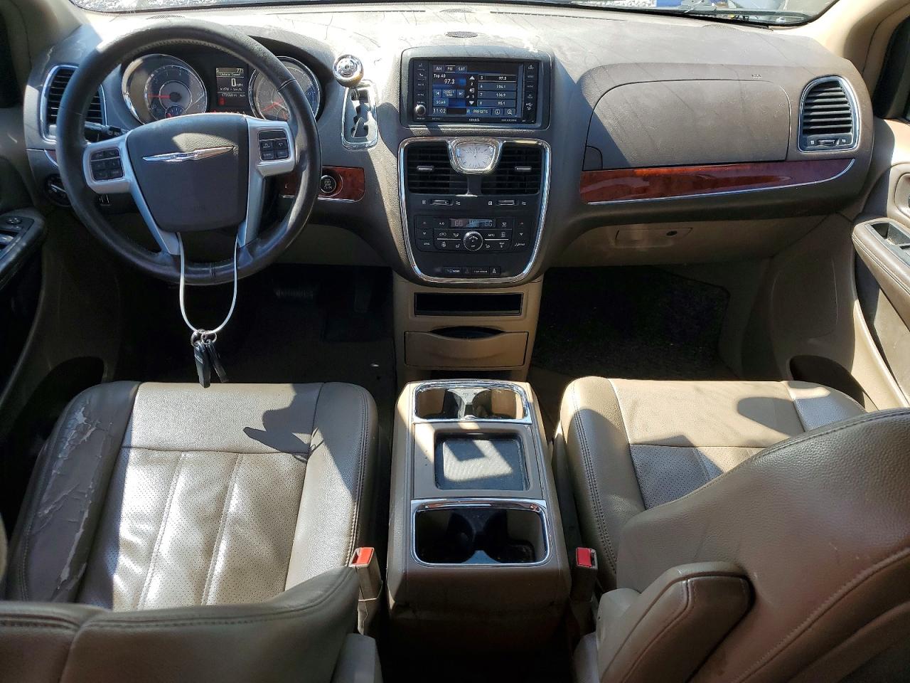 2013 CHRYSLER TOWN & COUNTRY TOURING L photo 15