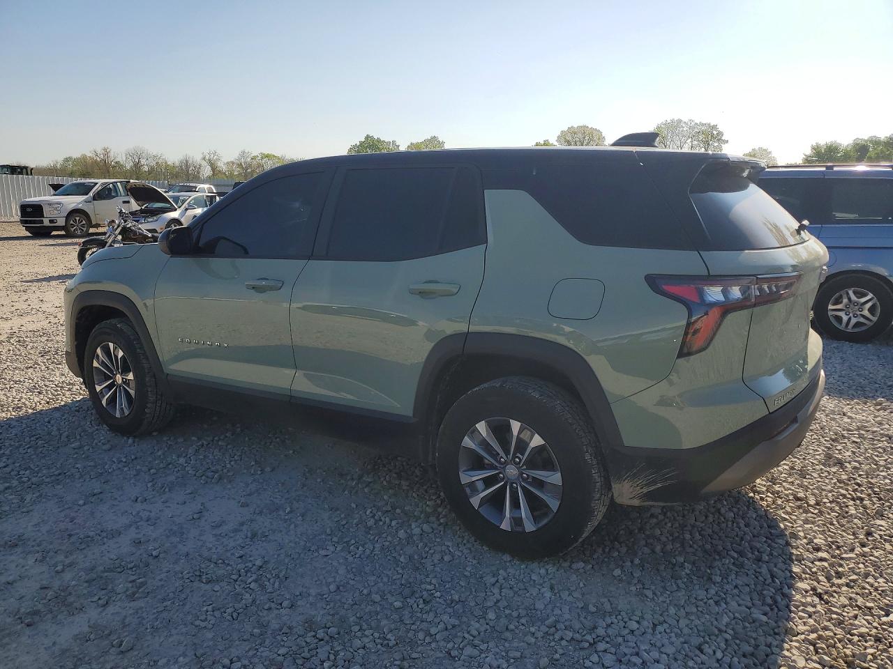 2026 CHEVROLET EQUINOX LT photo 4