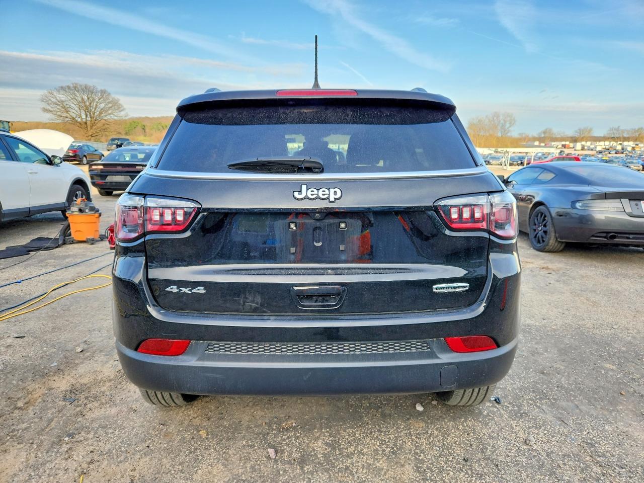 2022 JEEP COMPASS photo 6