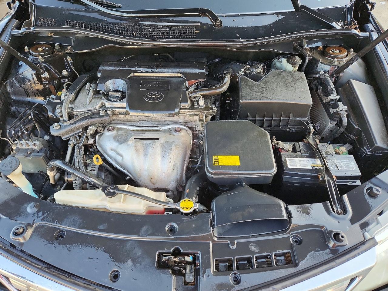 2012 TOYOTA CAMRY XLE photo 11