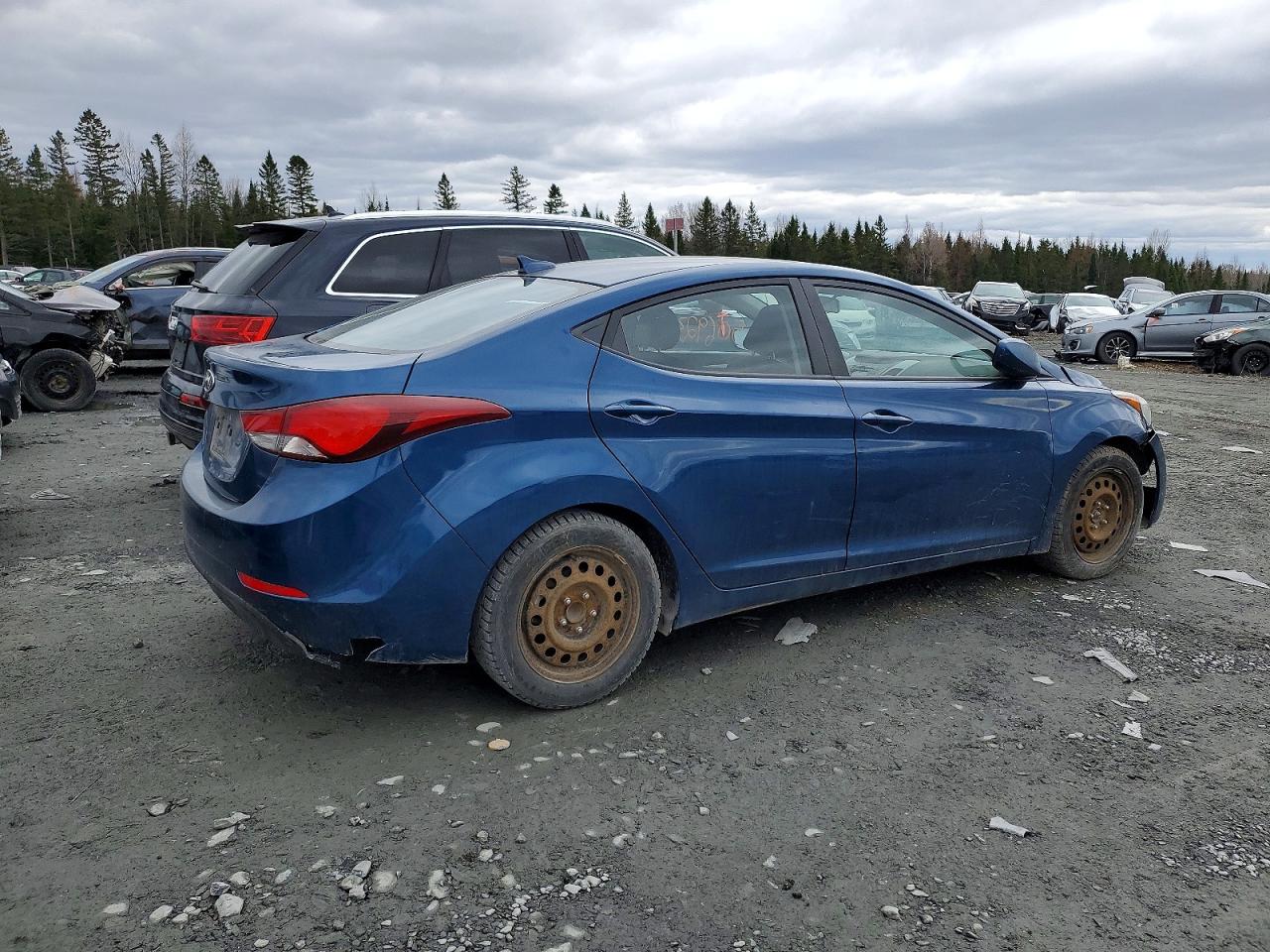 2016 HYUNDAI ELANTRA SE photo 5