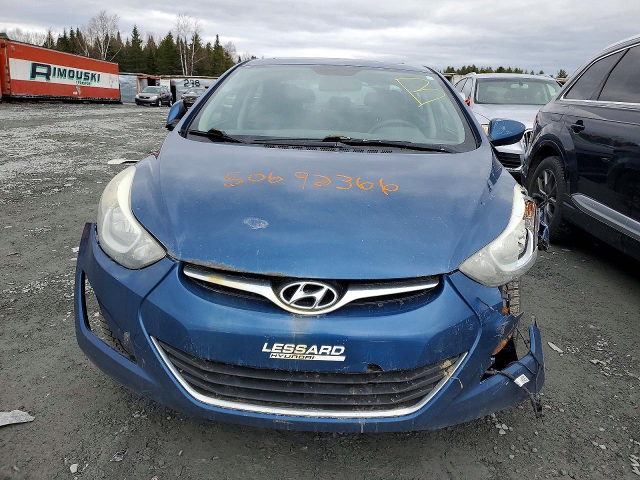 2016 HYUNDAI ELANTRA SE photo 9
