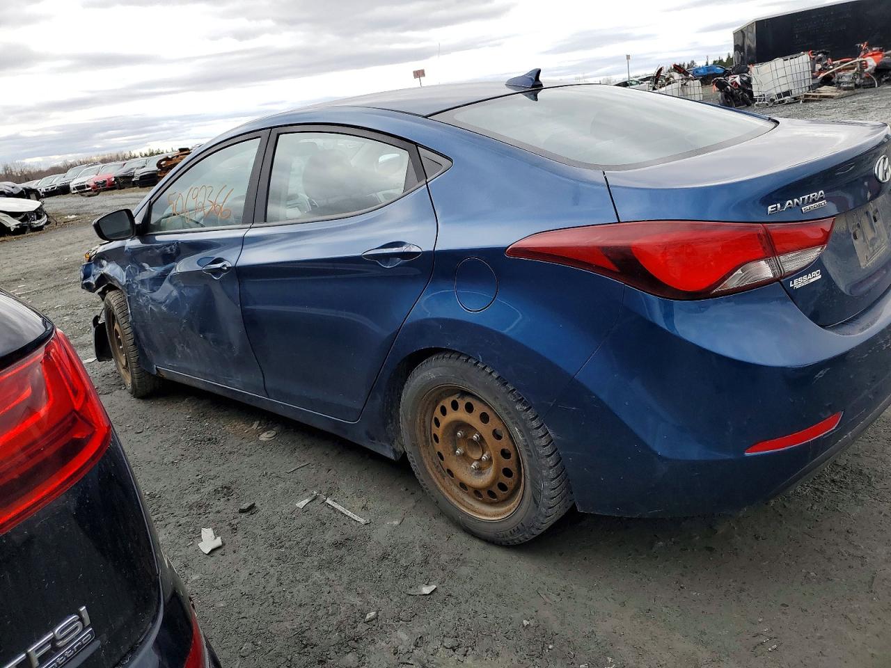 2016 HYUNDAI ELANTRA SE photo 3