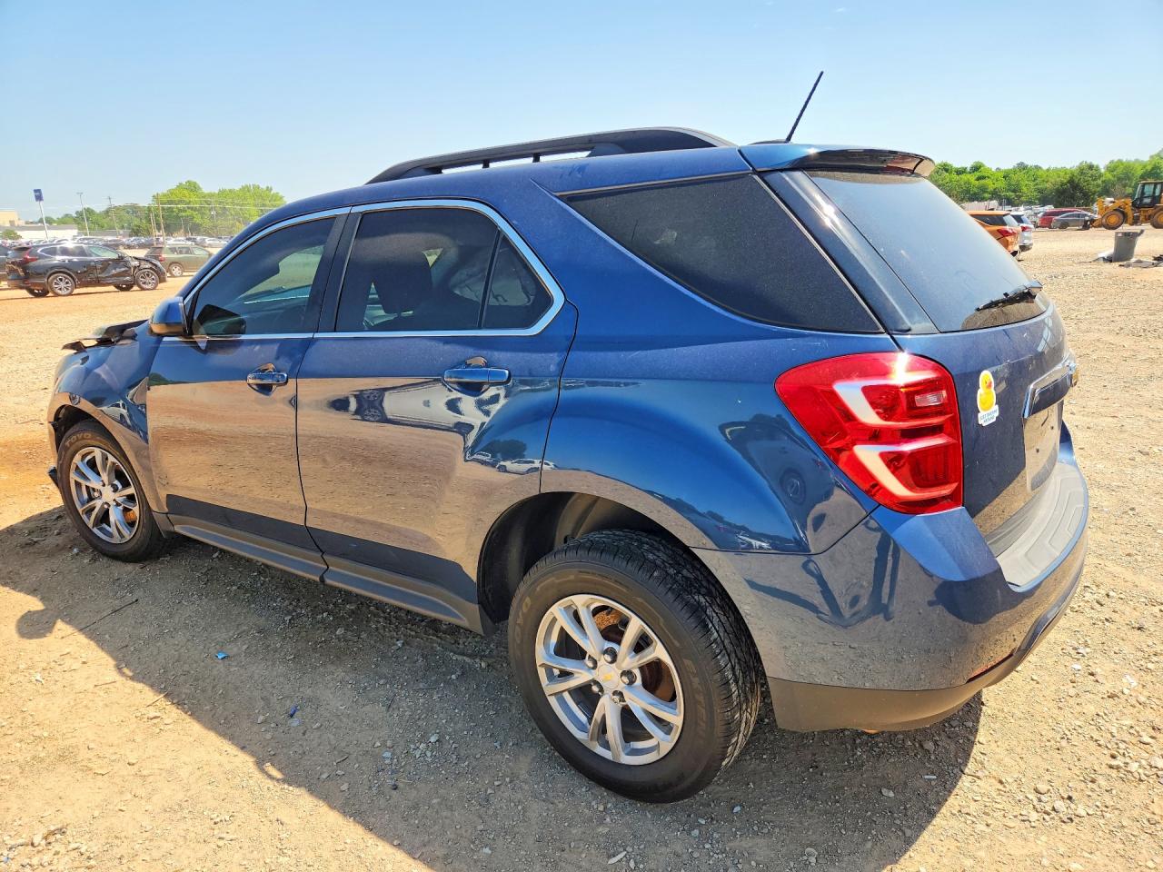 2016 CHEVROLET EQUINOX LT photo 4