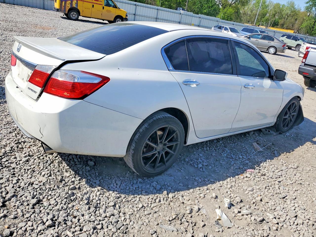 2013 HONDA ACCORD SPORT photo 3