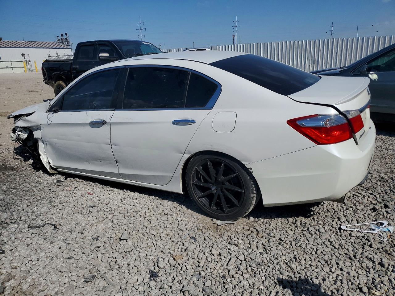 2013 HONDA ACCORD SPORT photo 2