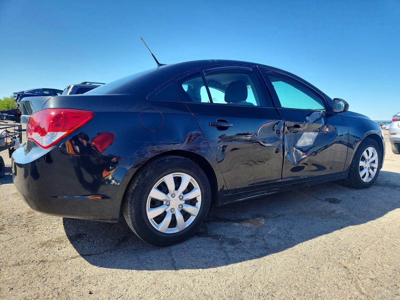 2014 CHEVROLET CRUZE LS photo 5