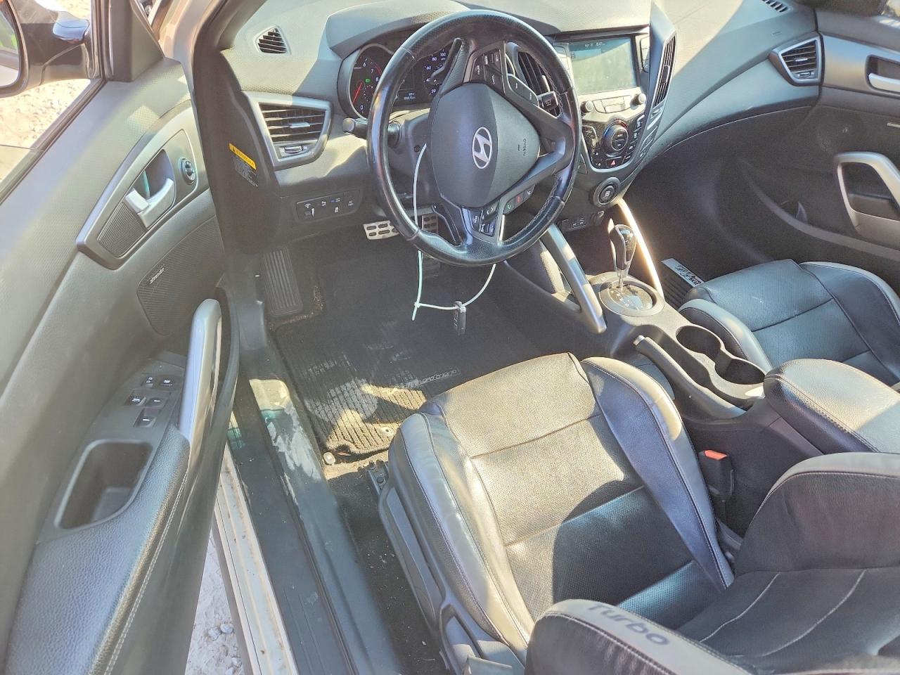 2016 HYUNDAI VELOSTER TURBO photo 15