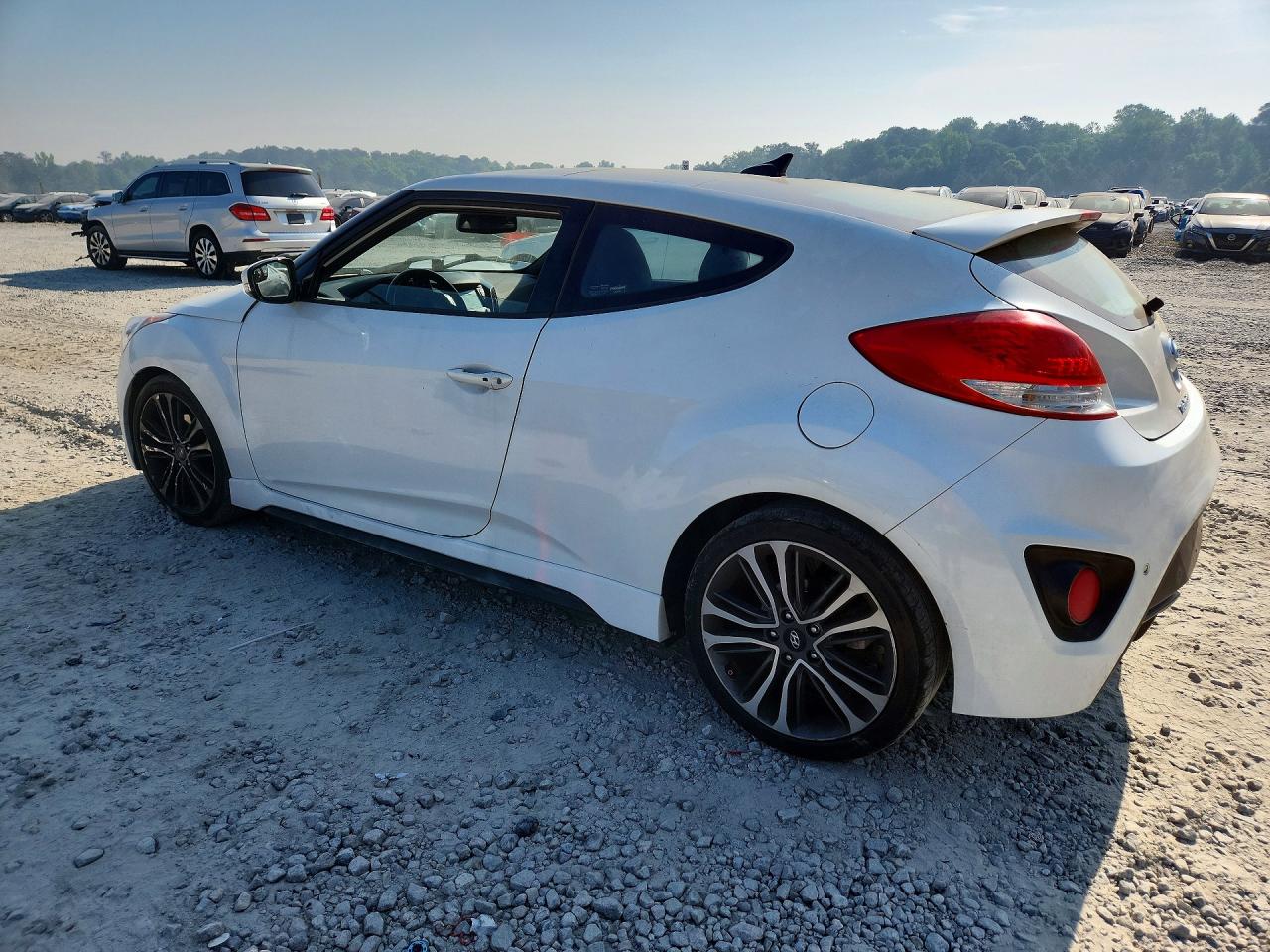 2016 HYUNDAI VELOSTER TURBO photo 3