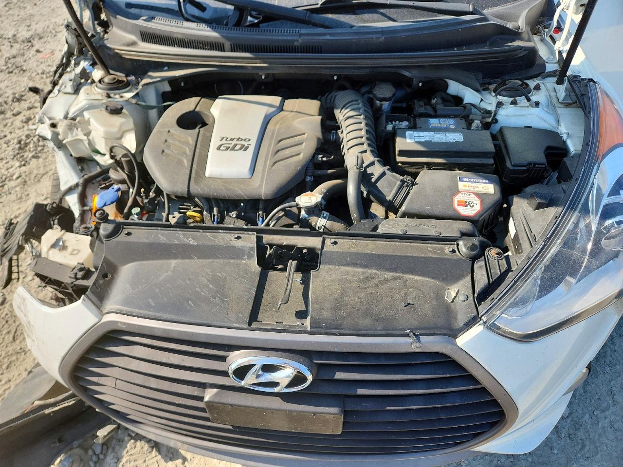 2016 HYUNDAI VELOSTER TURBO photo 21