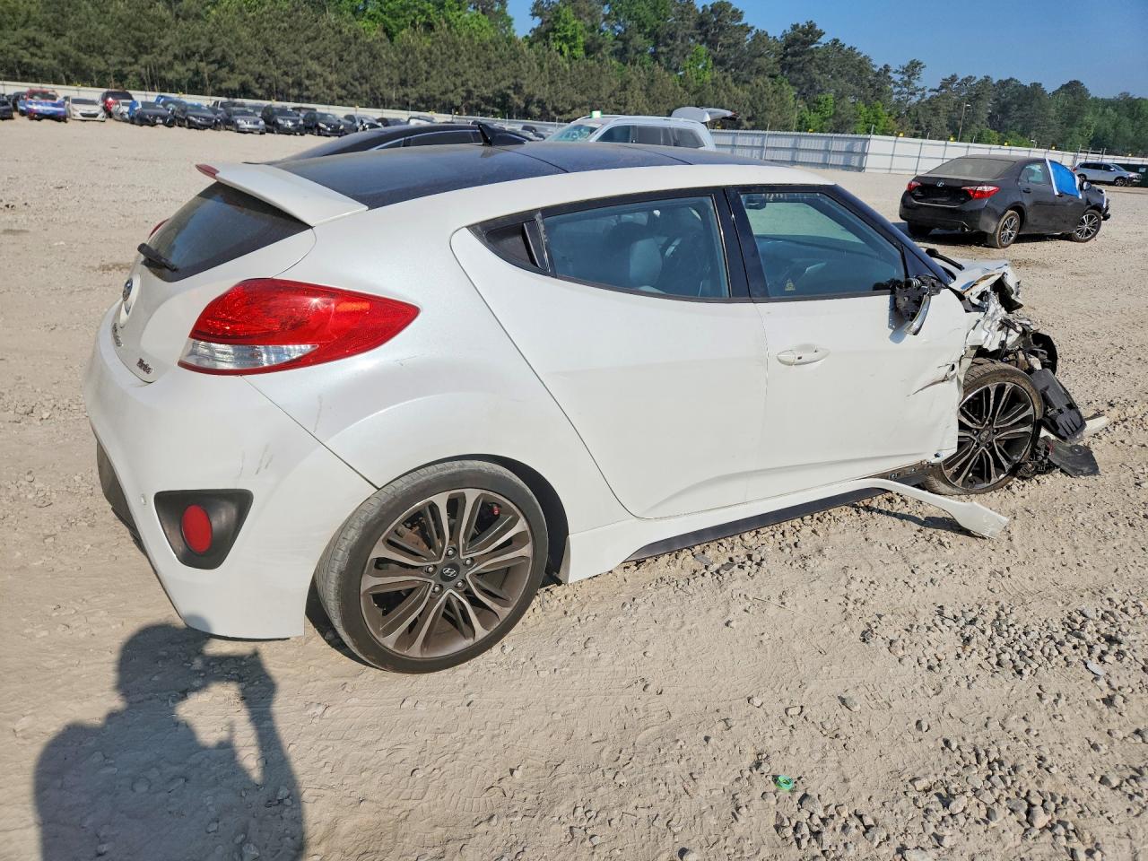 2016 HYUNDAI VELOSTER TURBO photo 5