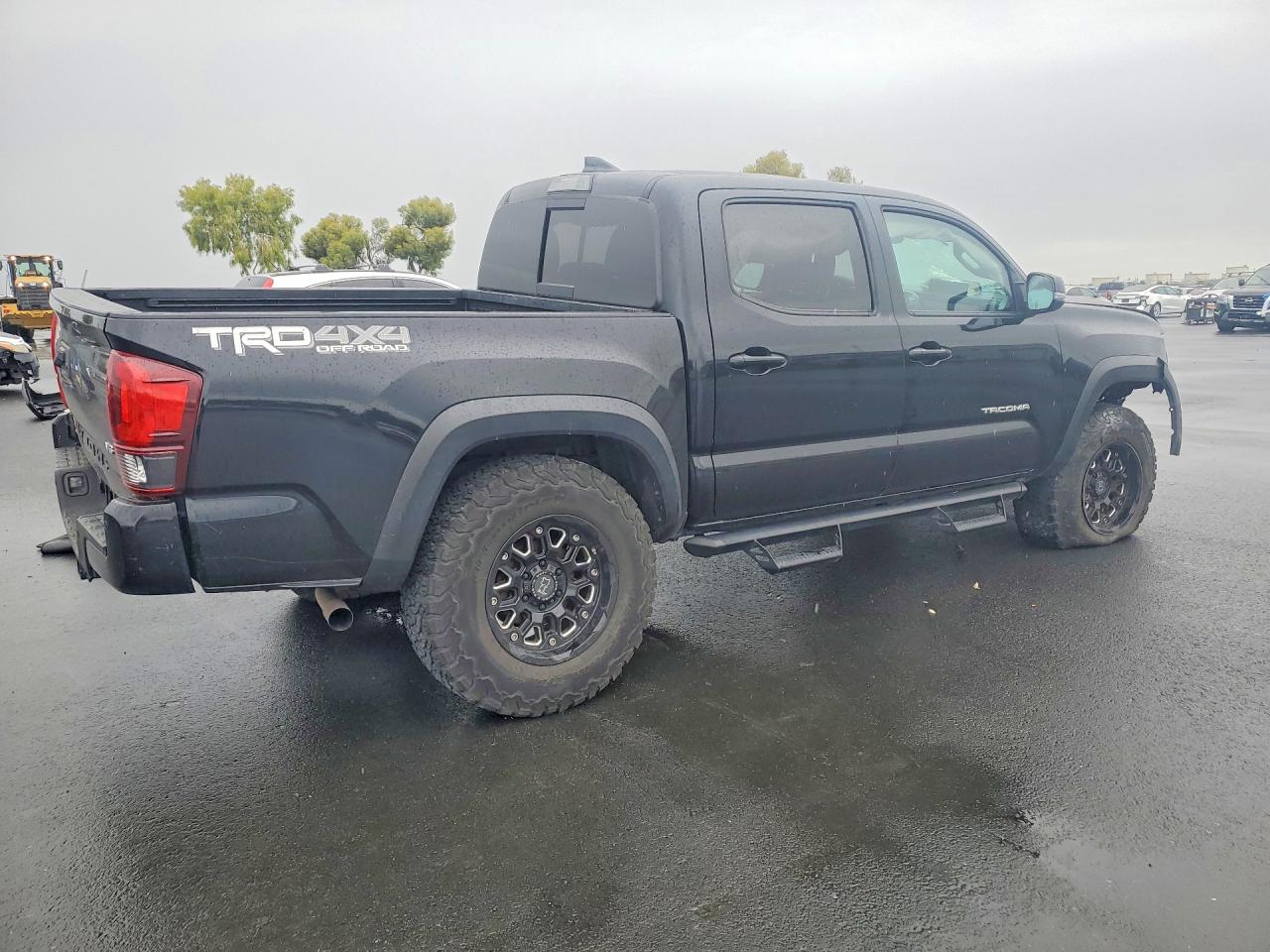 2019 TOYOTA TACOMA TRD OFF-ROAD photo 5