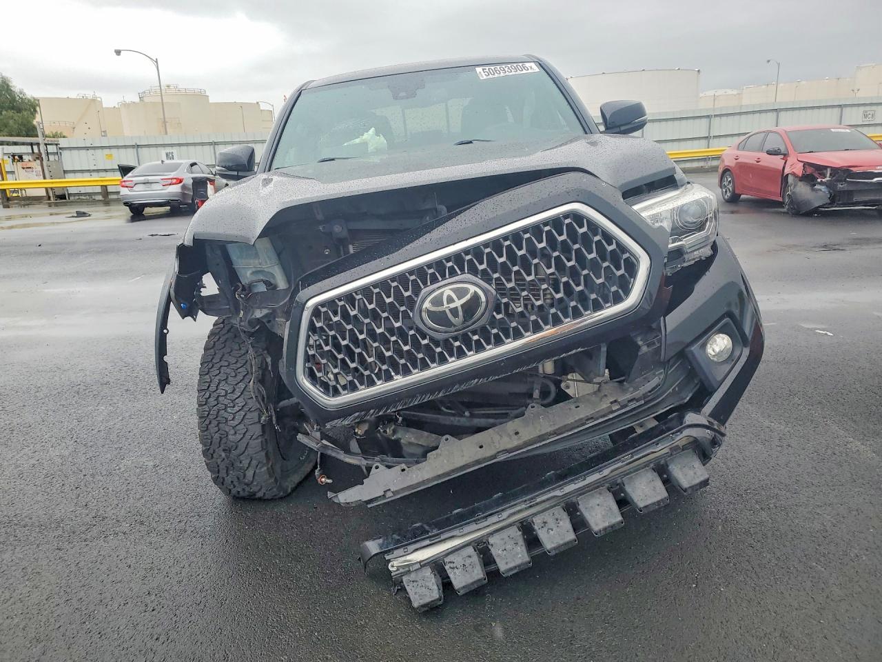 2019 TOYOTA TACOMA TRD OFF-ROAD photo 9
