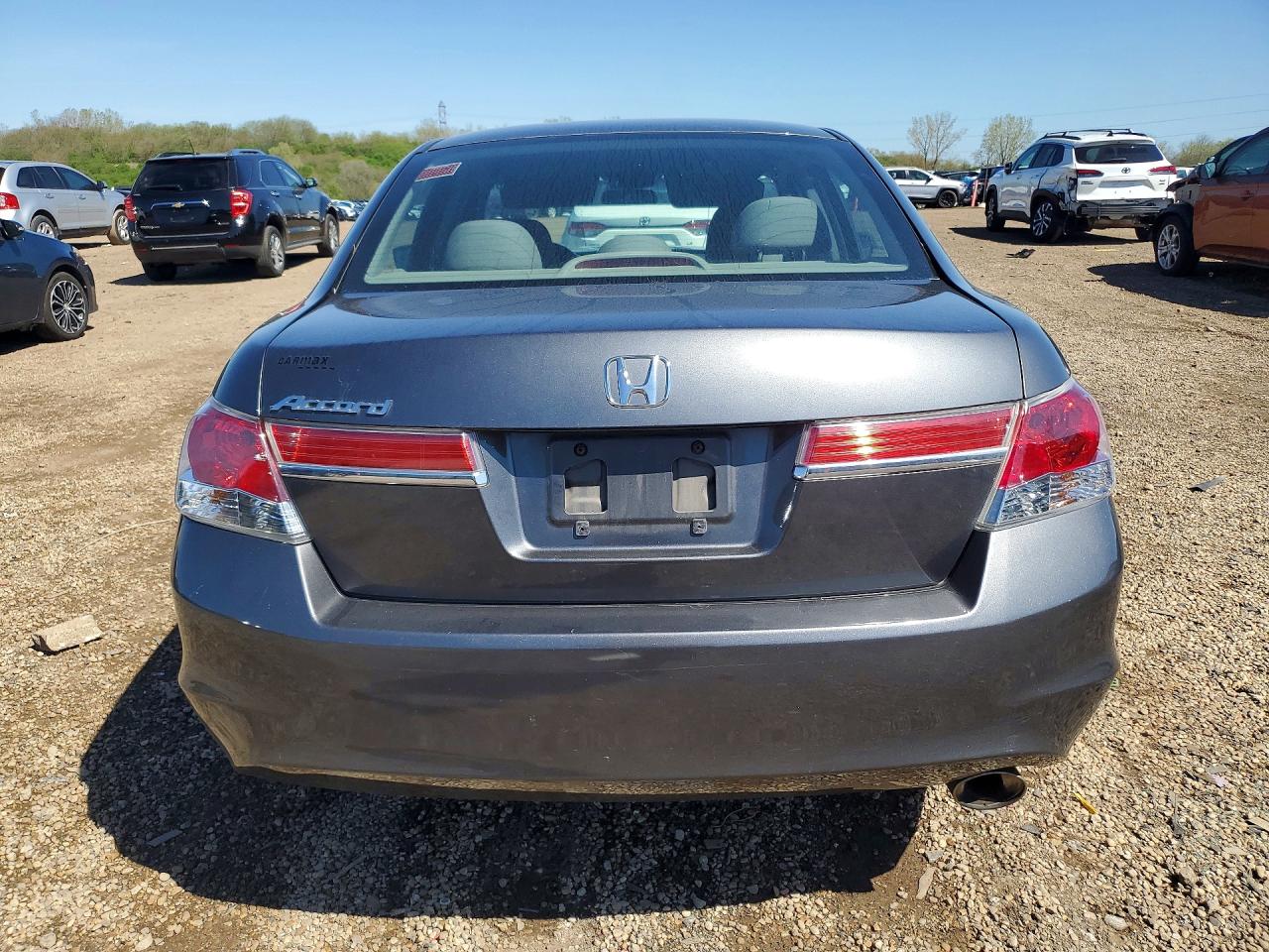 2012 HONDA ACCORD LX photo 16