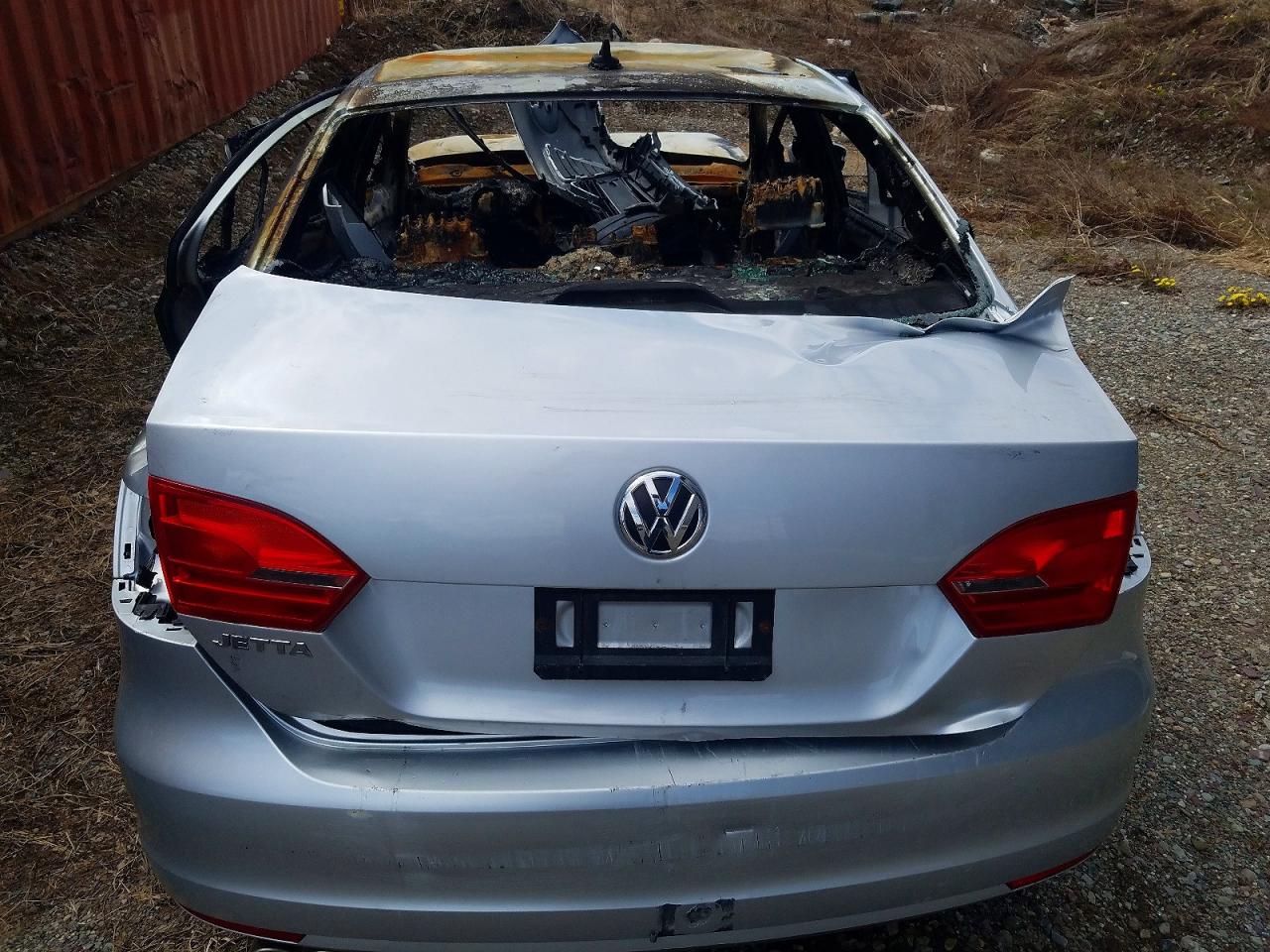 2014 VOLKSWAGEN JETTA BASE photo 11