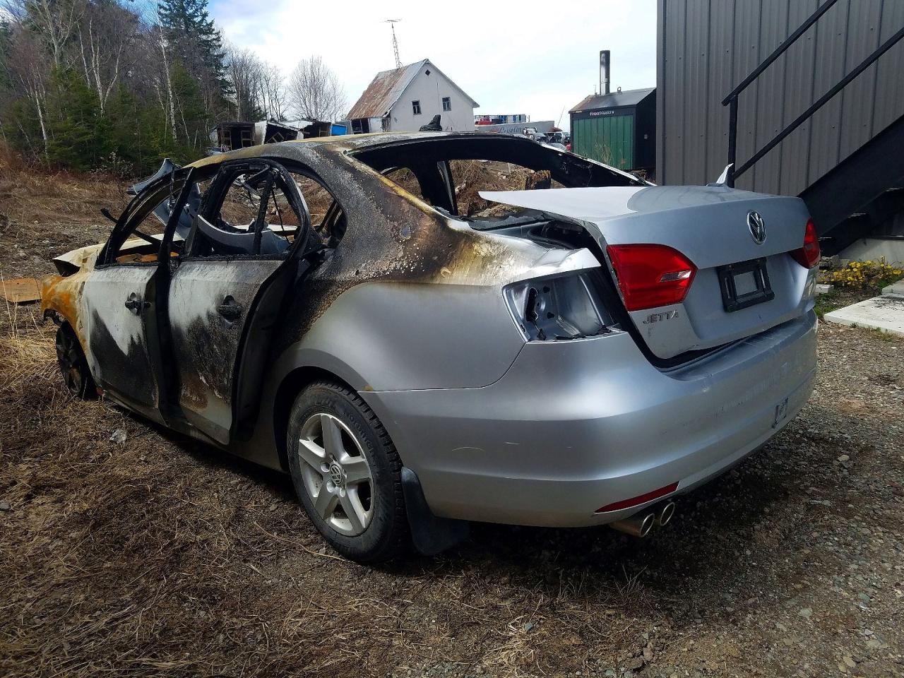 2014 VOLKSWAGEN JETTA BASE photo 3