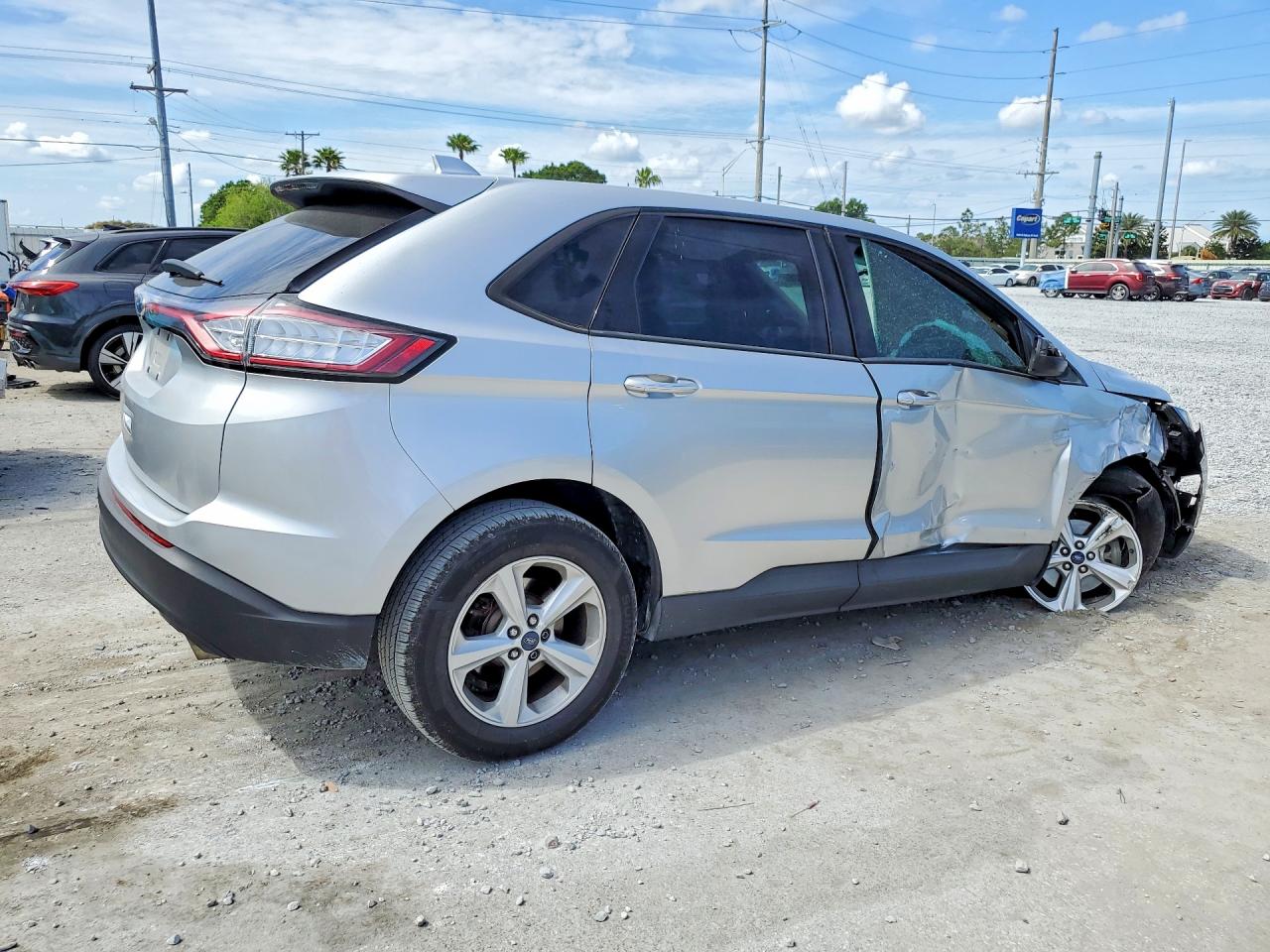 2018 FORD EDGE SE photo 3