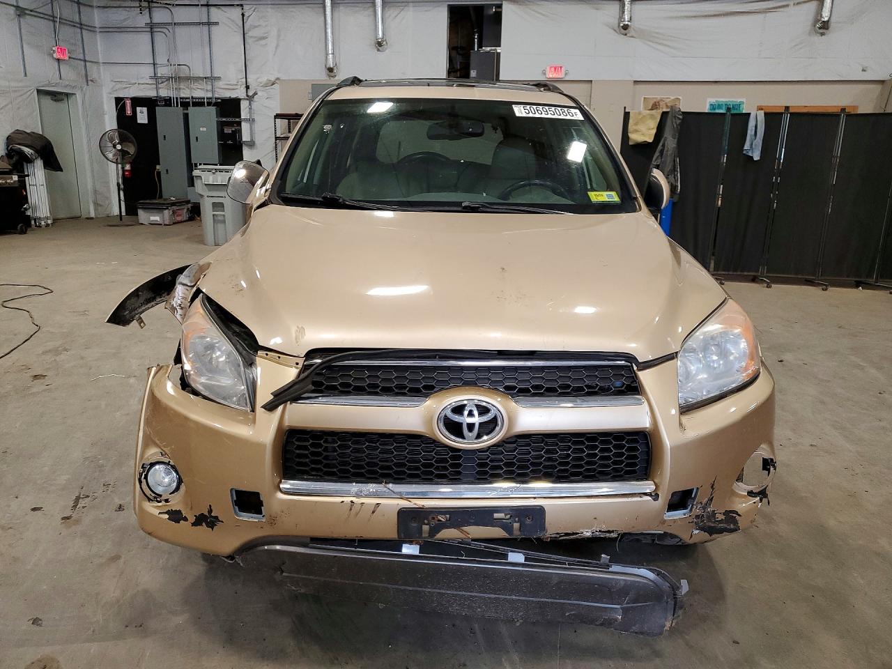 2012 TOYOTA RAV4 LIMITED photo 13