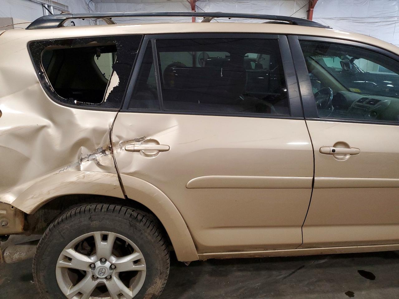 2012 TOYOTA RAV4 LIMITED photo 31