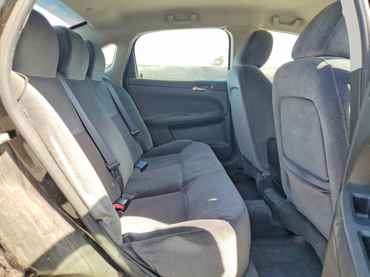 2011 CHEVROLET IMPALA LT photo 19