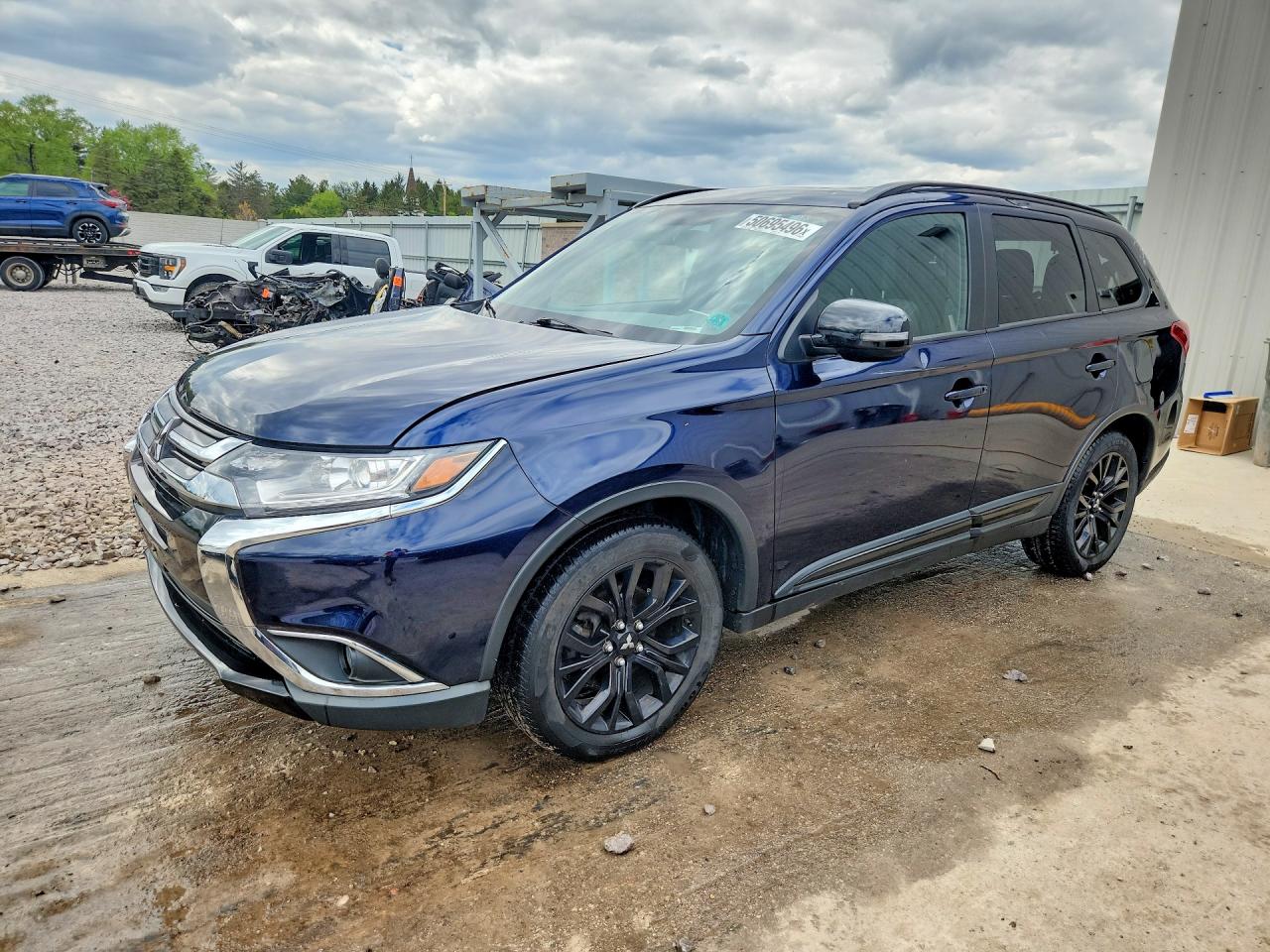 2018 MITSUBISHI OUTLANDER