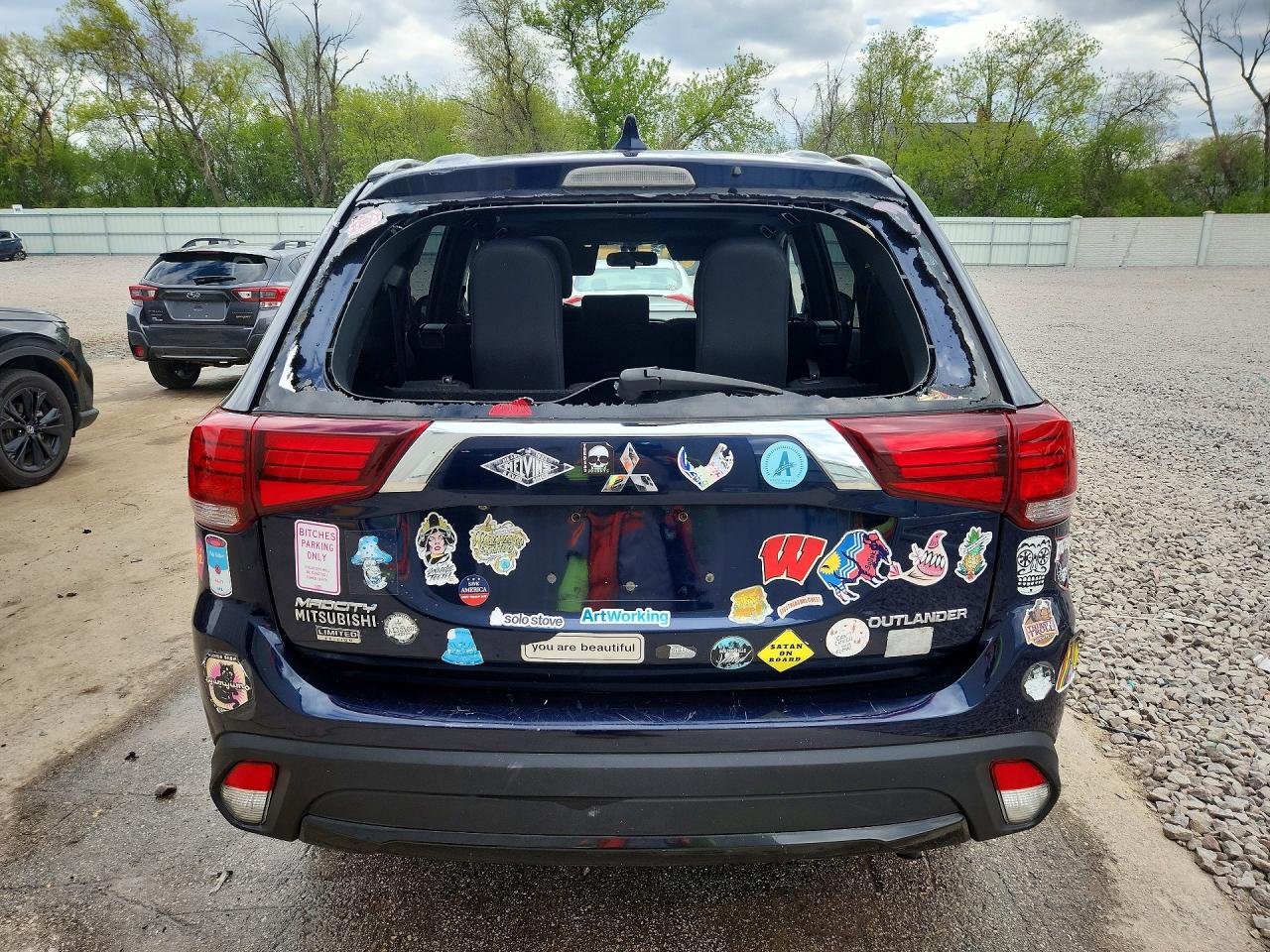 2018 MITSUBISHI OUTLANDER SE photo 11