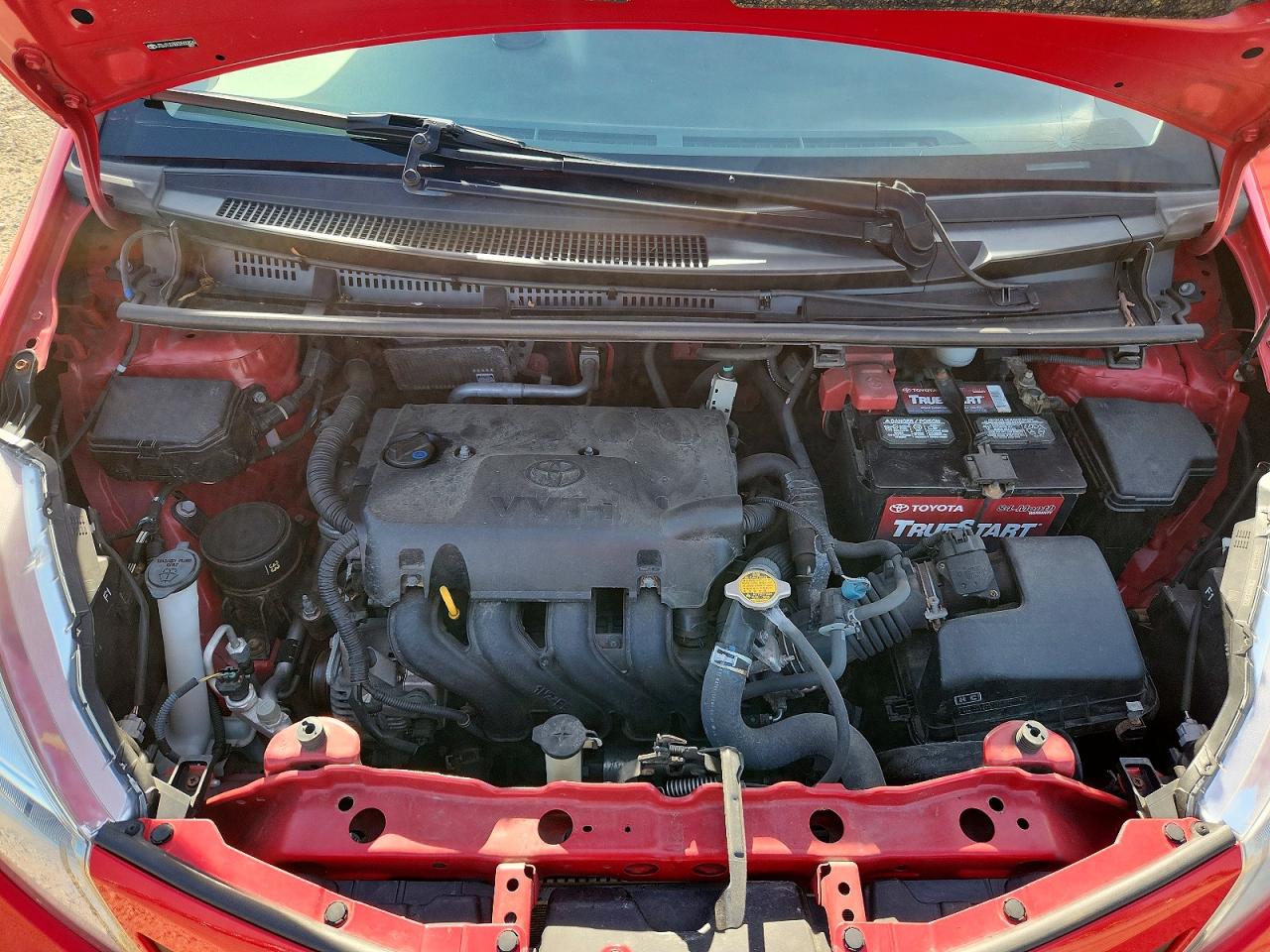 2012 TOYOTA YARIS 3-DOOR LE photo 11