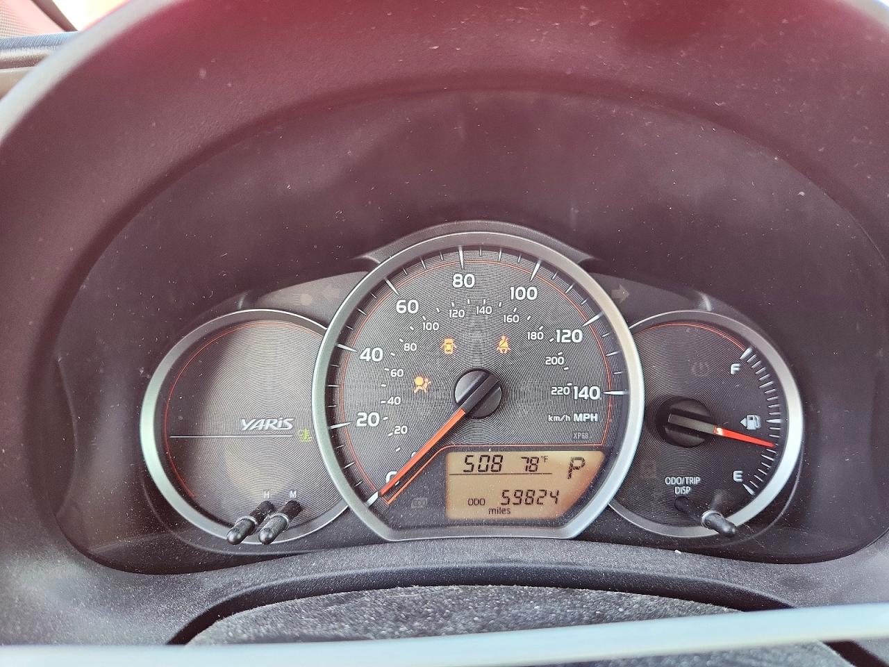 2012 TOYOTA YARIS 3-DOOR LE photo 9