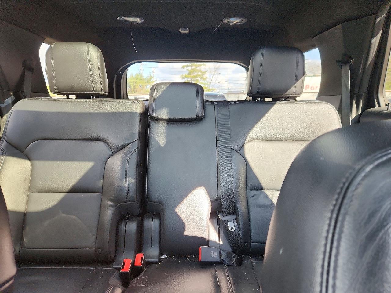 2017 FORD EXPLORER XLT photo 19