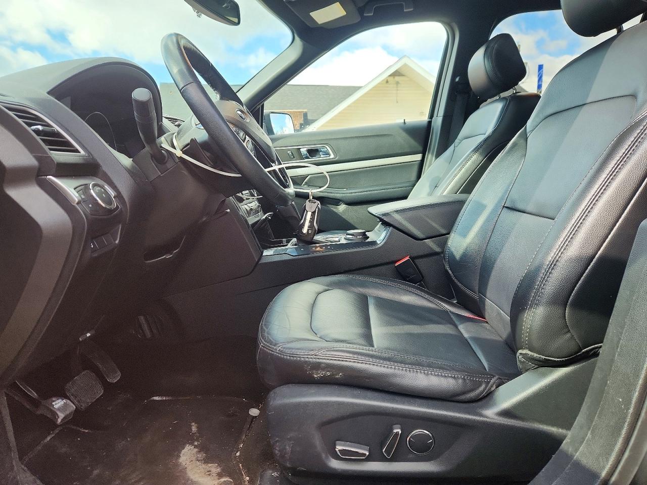 2017 FORD EXPLORER XLT photo 13