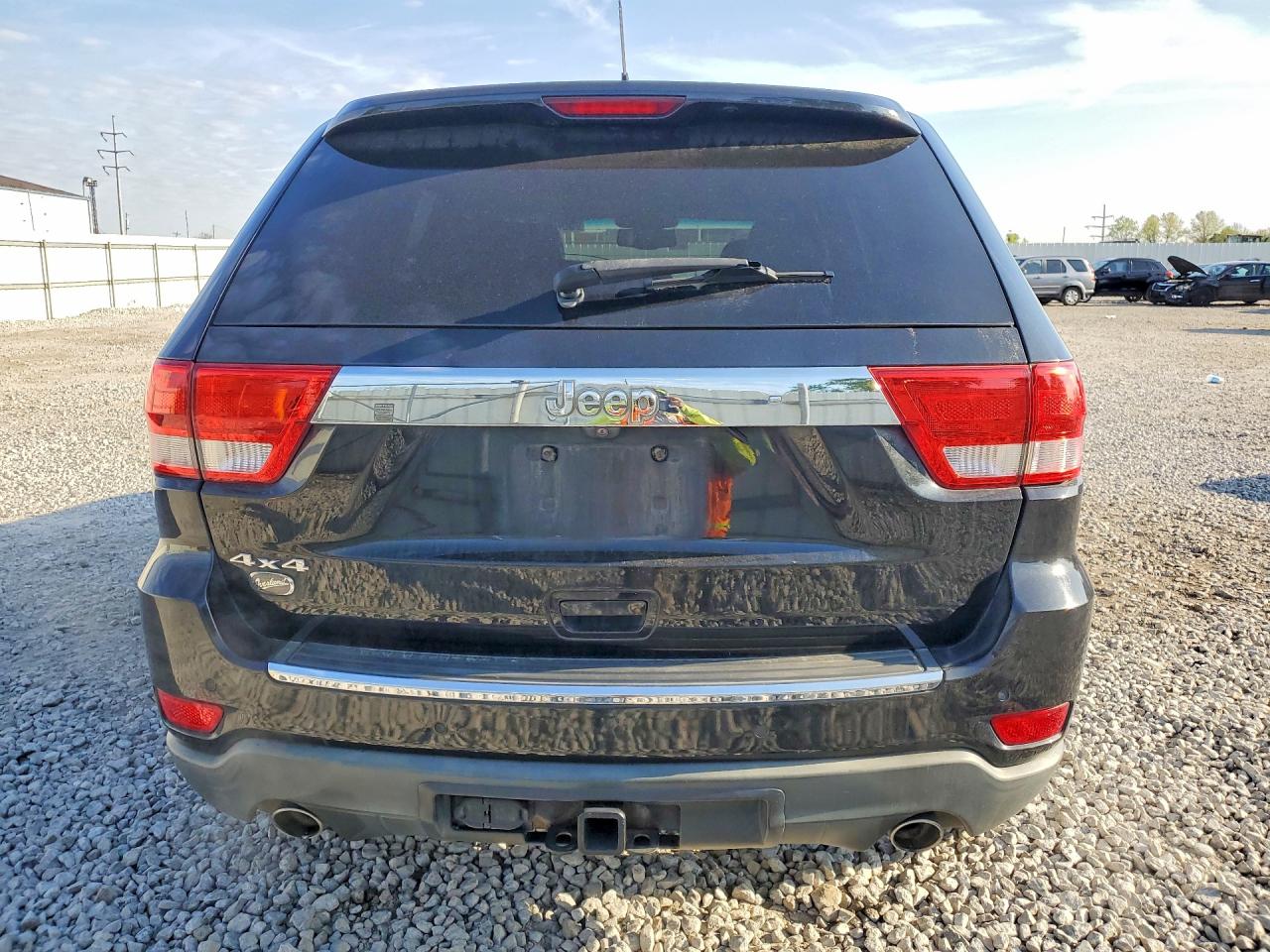 2012 JEEP GRAND CHEROKEE OVERLAND photo 11
