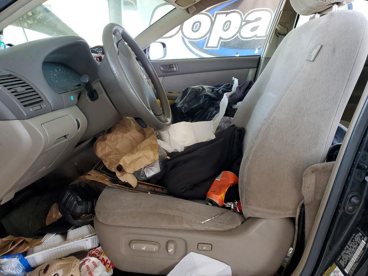 2004 TOYOTA CAMRY LE V6 photo 19