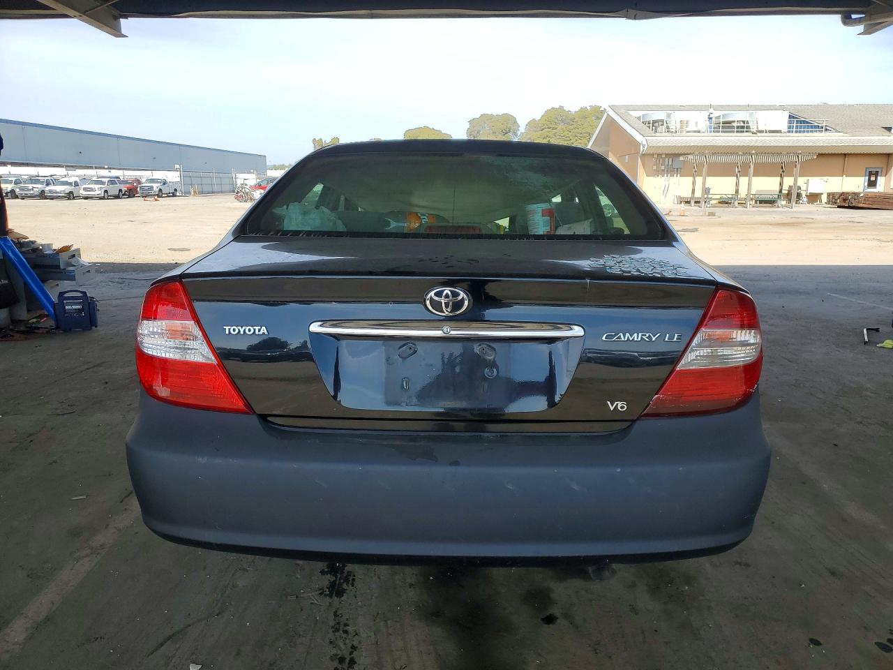 2004 TOYOTA CAMRY LE V6 photo 16