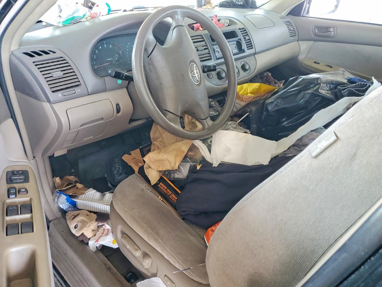 2004 TOYOTA CAMRY LE V6 photo 22