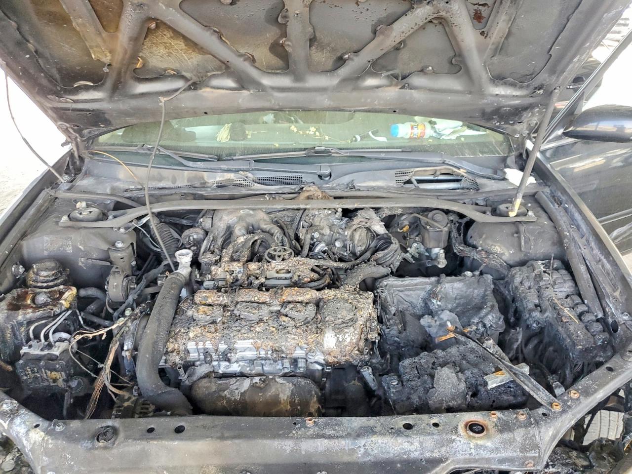 2004 TOYOTA CAMRY LE V6 photo 31