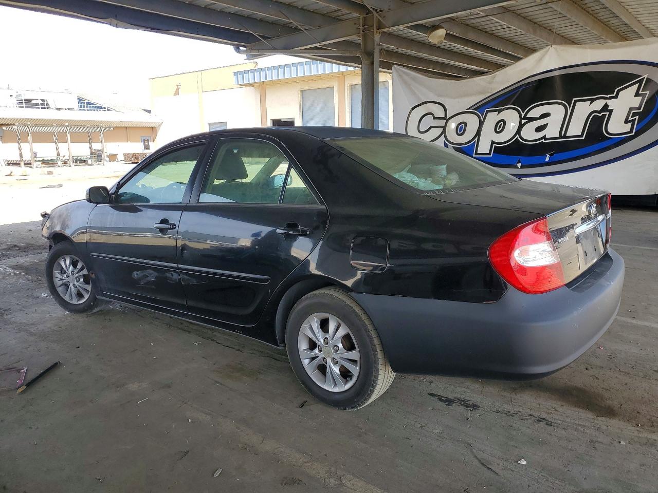 2004 TOYOTA CAMRY LE V6 photo 4