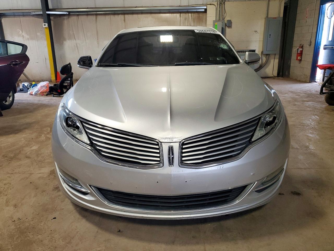 2014 LINCOLN MKZ photo 9
