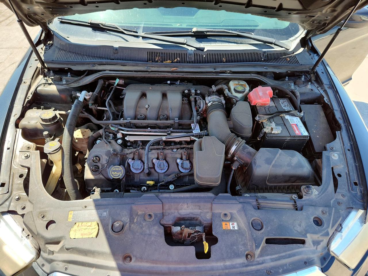2014 FORD TAURUS SEL photo 21