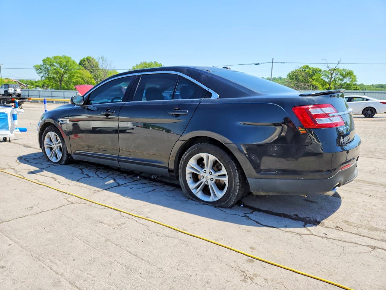 2014 FORD TAURUS SEL photo 3