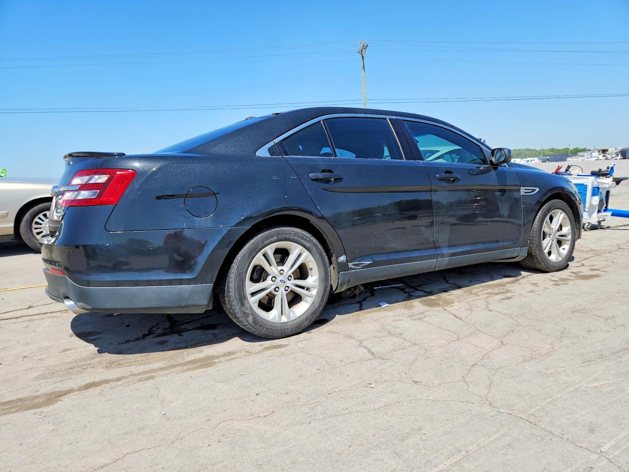 2014 FORD TAURUS SEL photo 5