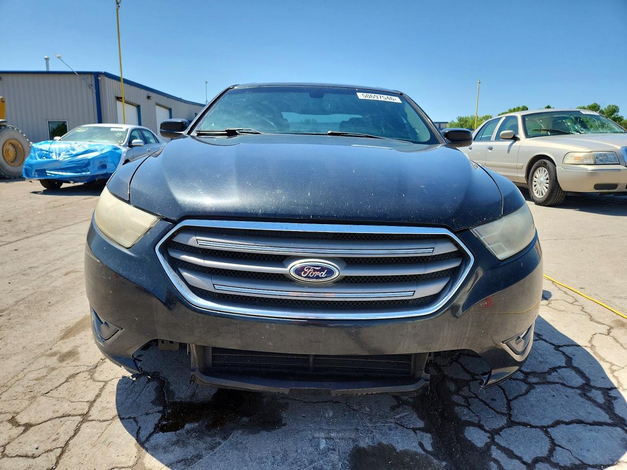 2014 FORD TAURUS SEL photo 9