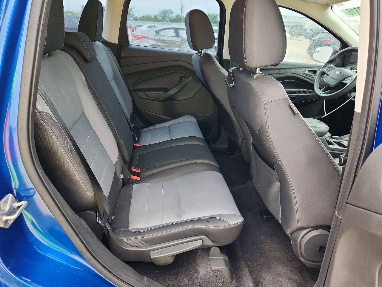 2017 FORD ESCAPE S photo 31