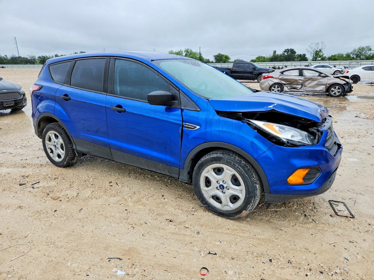 2017 FORD ESCAPE S photo 10